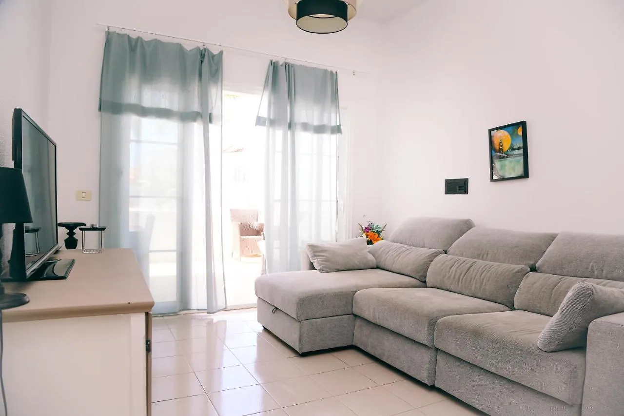 아데제 Apartamento Playa Fanabe 아파트