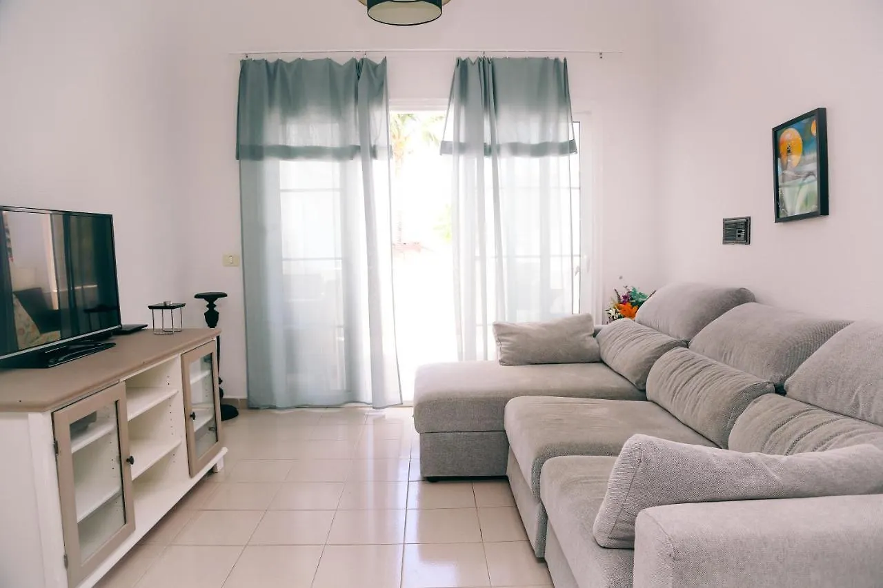 아데제 Apartamento Playa Fanabe 아파트